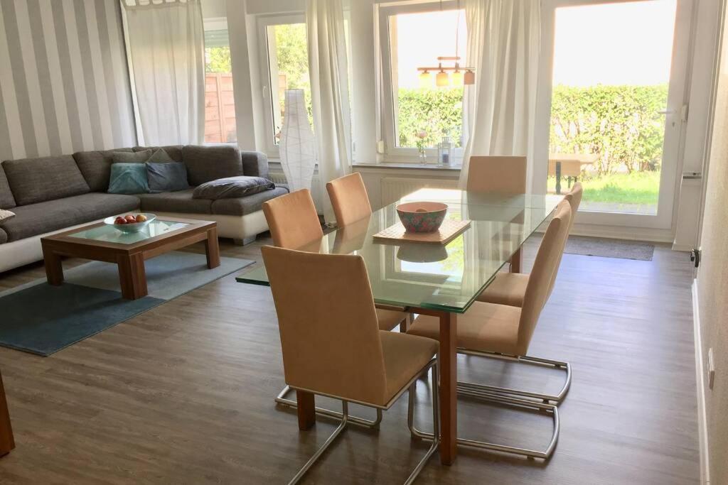 Apartment 120 Qm -3 Schlafzimmer-2 Baeder- Fuer 7 Gaeste 뒤셀도르프 외부 사진